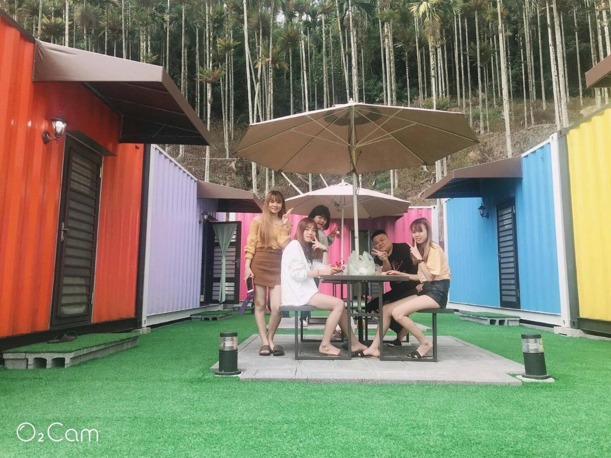 Tea King Container Bed & Breakfast Yuchi Exterior photo