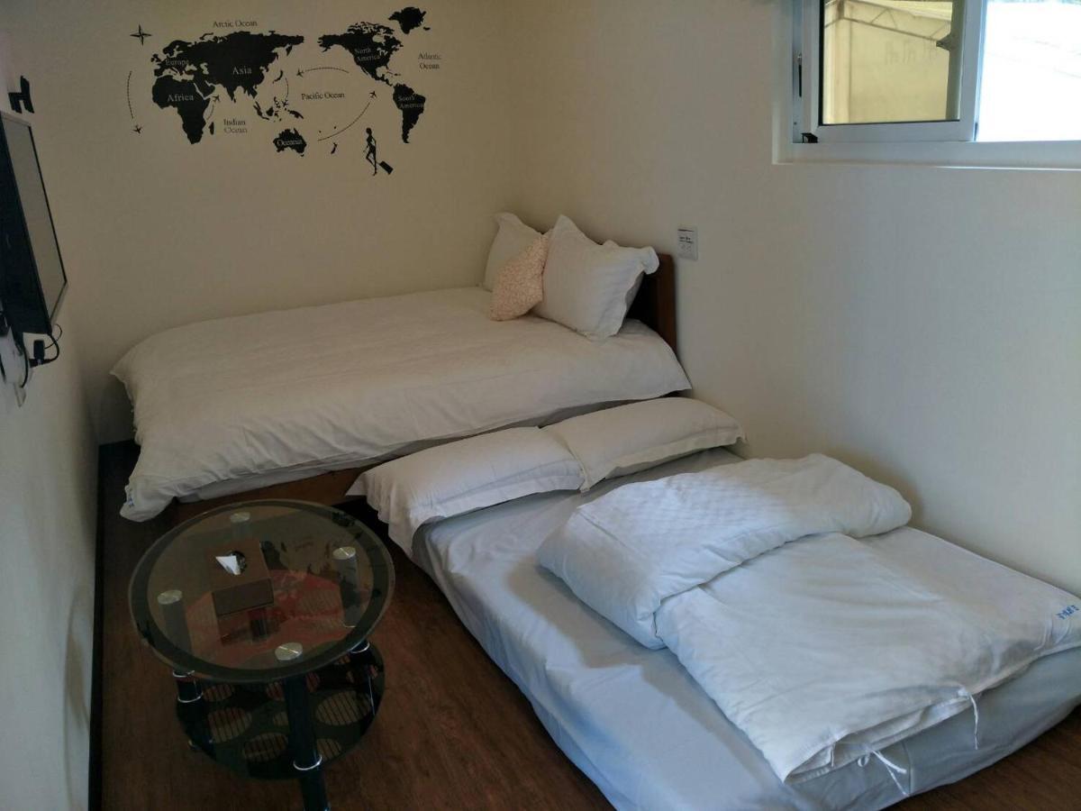 Tea King Container Bed & Breakfast Yuchi Exterior photo